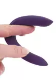 Pariskuntavibraattori on taipuisa. Nainen levit=C3=A4=C3=A4 sit=C3=A4 =
sormillaan - Klitoriskiihottimet ja Muut Hierojat - 4049369015481 - 5