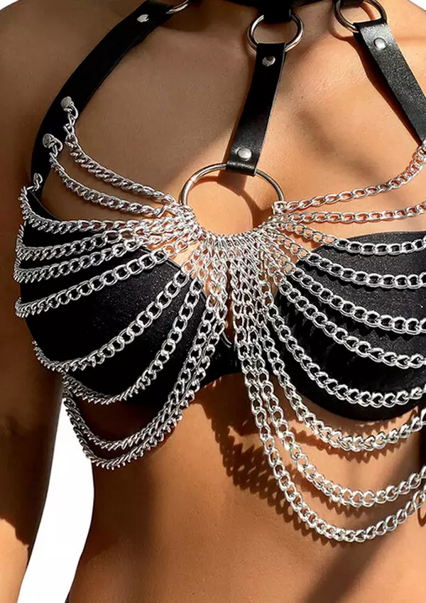 Rintaharness puetu mustien rintaliivien kanssa. - SM asut naisille - 8435565944834 - 1