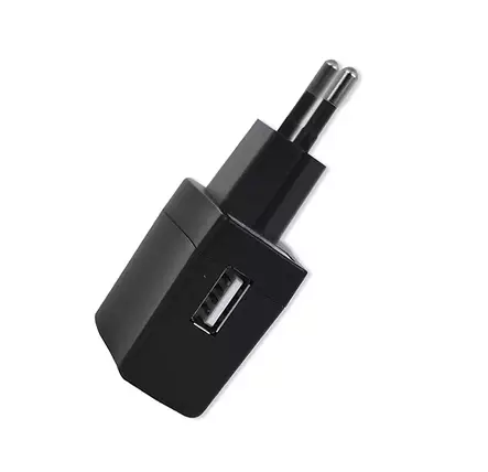 USB>220V -Adapteri - Paristot ja laturit - 8718924231869 - 2