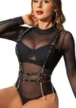 Naisten harness puettu l=C3=A4pin=C3=A4ytt=C3=A4v=C3=A4n bodyn ja rint=
aliivien kanssa. - SM asut naisille - 8435565944889 - 3